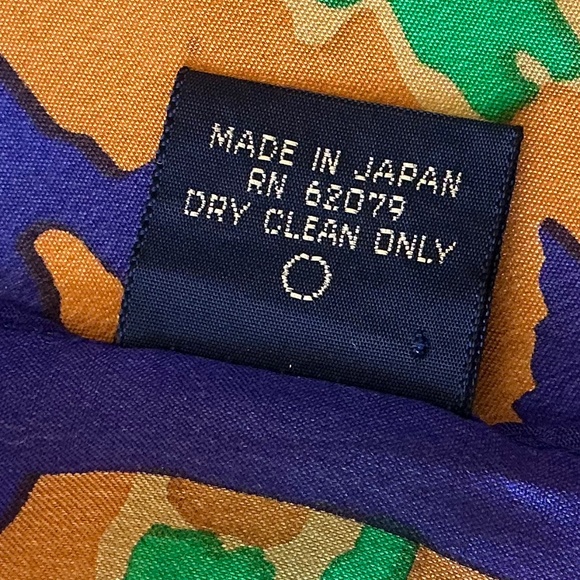 Vintage Honey brand colorful 100% Silk Art Deco scarf 31” x 31” - Picture 4 of 5